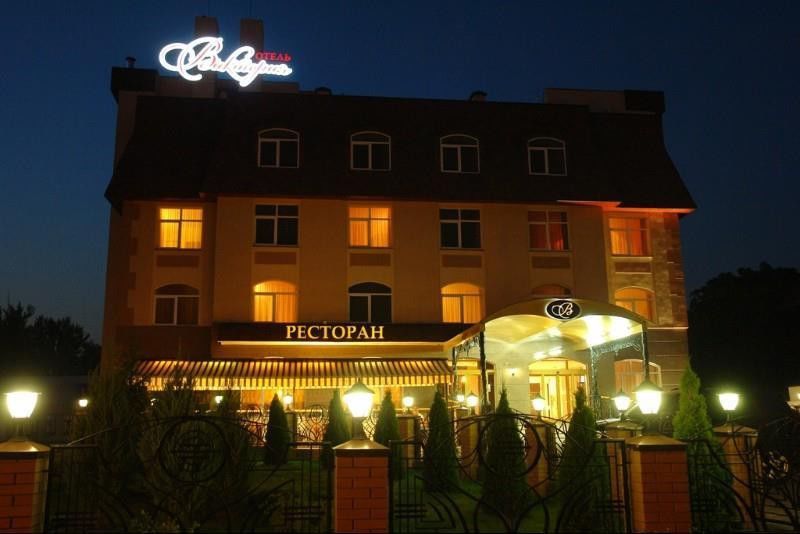 Victoria Hotel Carcóvia Exterior foto